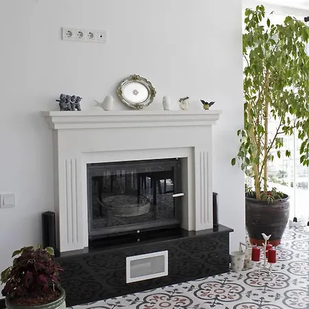 Lara Ilica Отель 2*