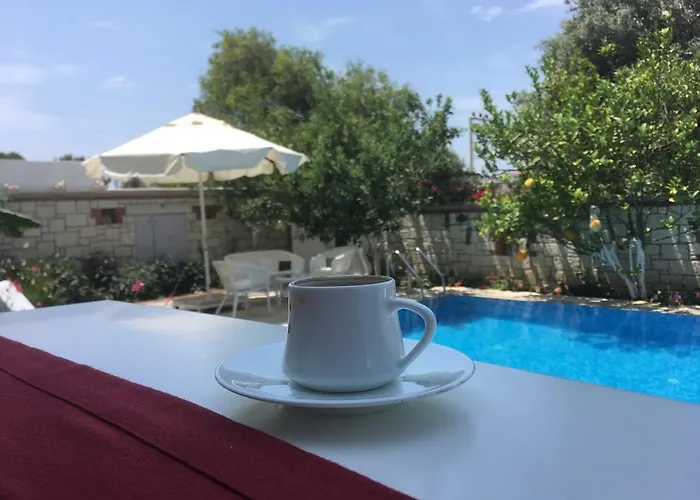 ホテル Lara Ilica Çeşme